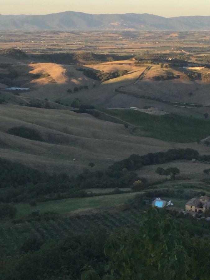 Вилла La Fraternita Montefollonico Экстерьер фото